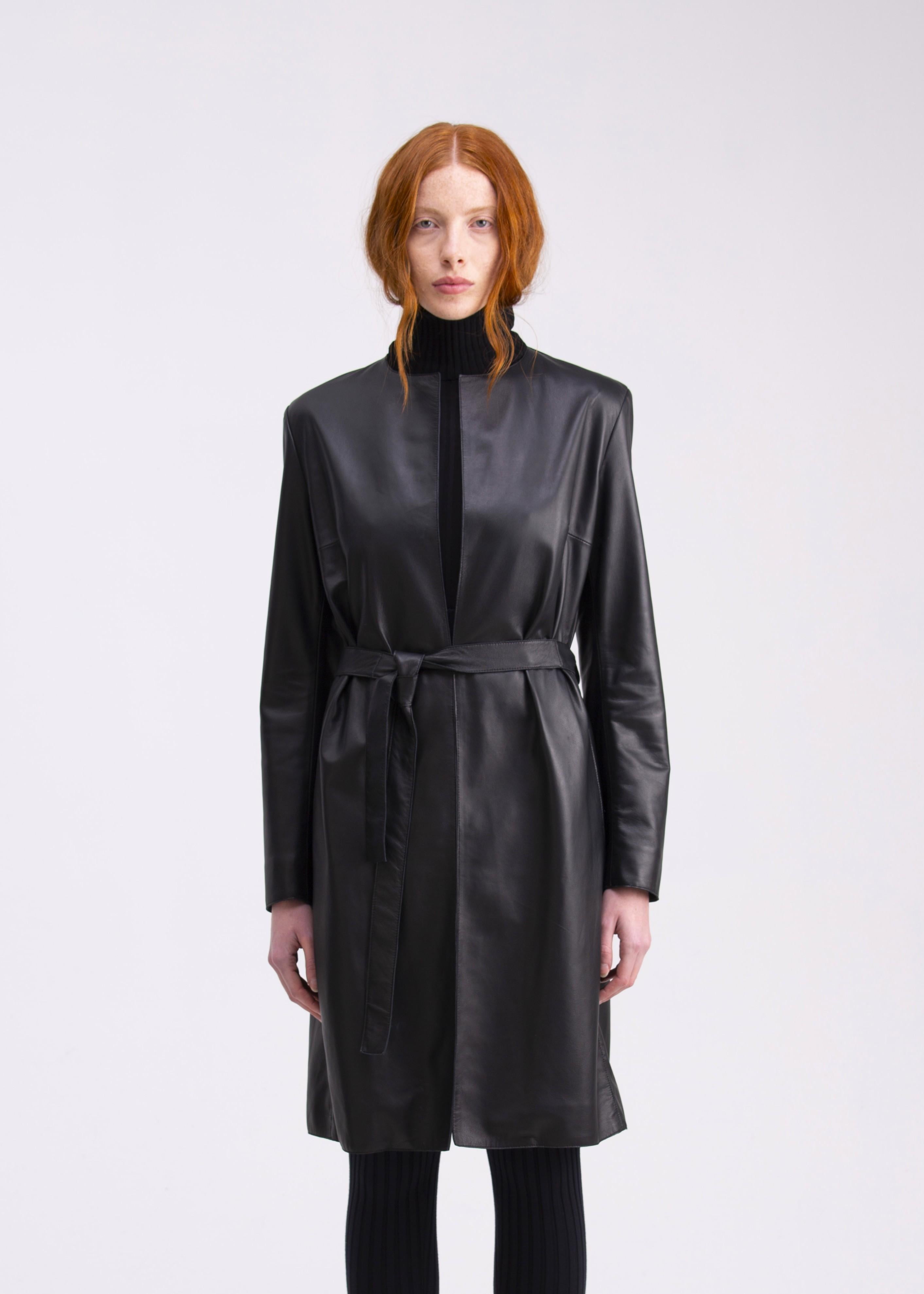 Soprabito nero in nappa con cintura e tasche GC06PELLENERO GENTE