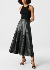 Gonna midi nera in similpelle con motivo floreale TR6603S024JET TOCCIN