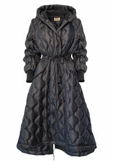 Capospalla imbottito nero con cappuccio e elastico in vita A25FWJK06 AMOSA