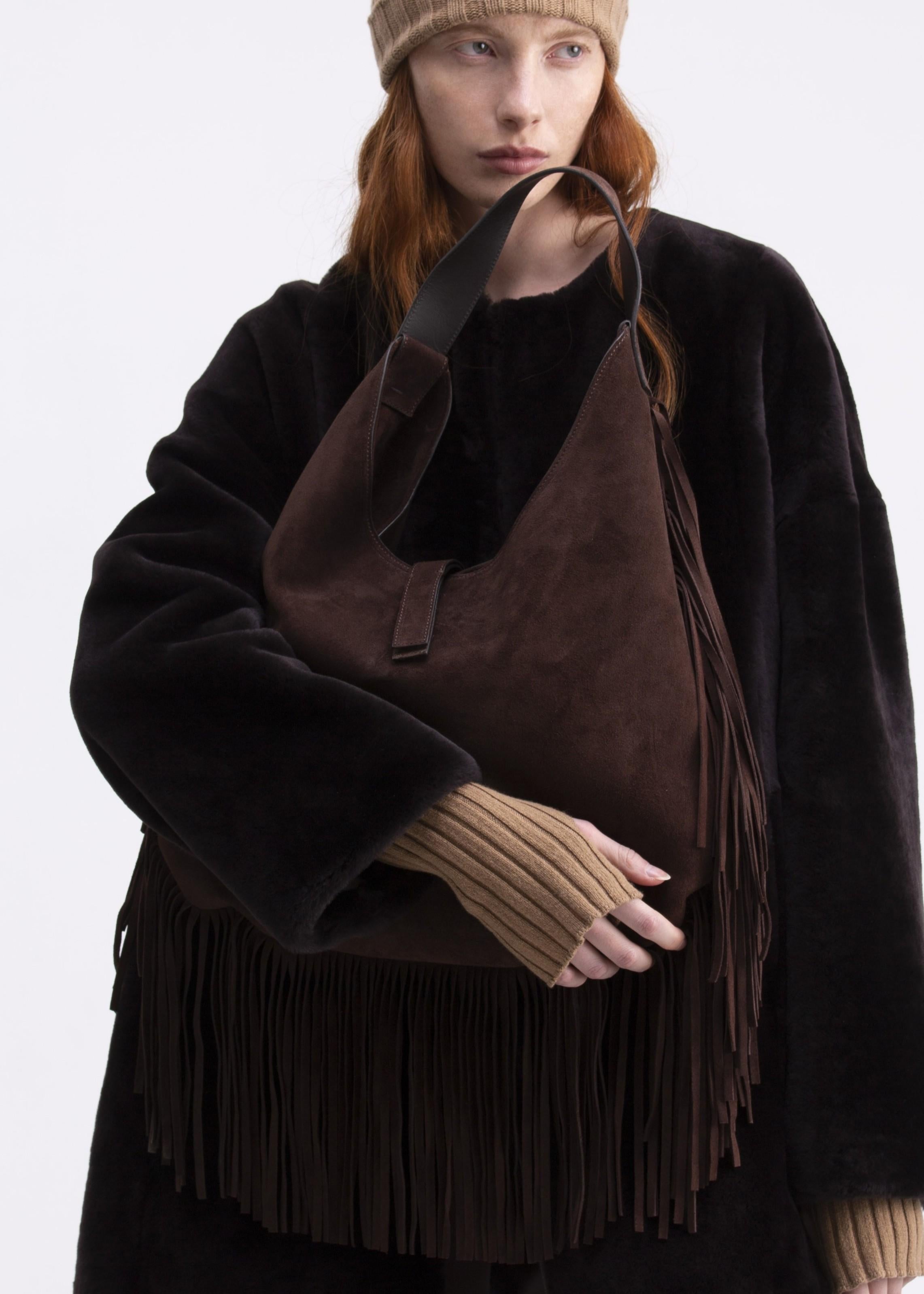 Zaira - borsa hobo in camoscio marrone con frange BR01BROWN GENTE