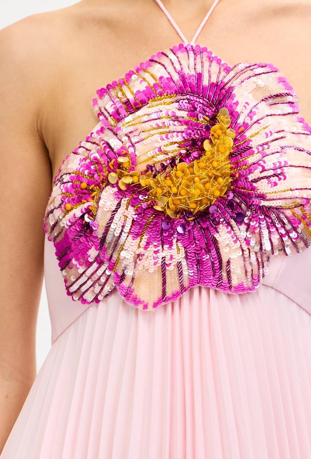 Abito lungo rosa con motivo floreale di paillettes e scollo all'americana AS2510251DPRIMROSE ACLER