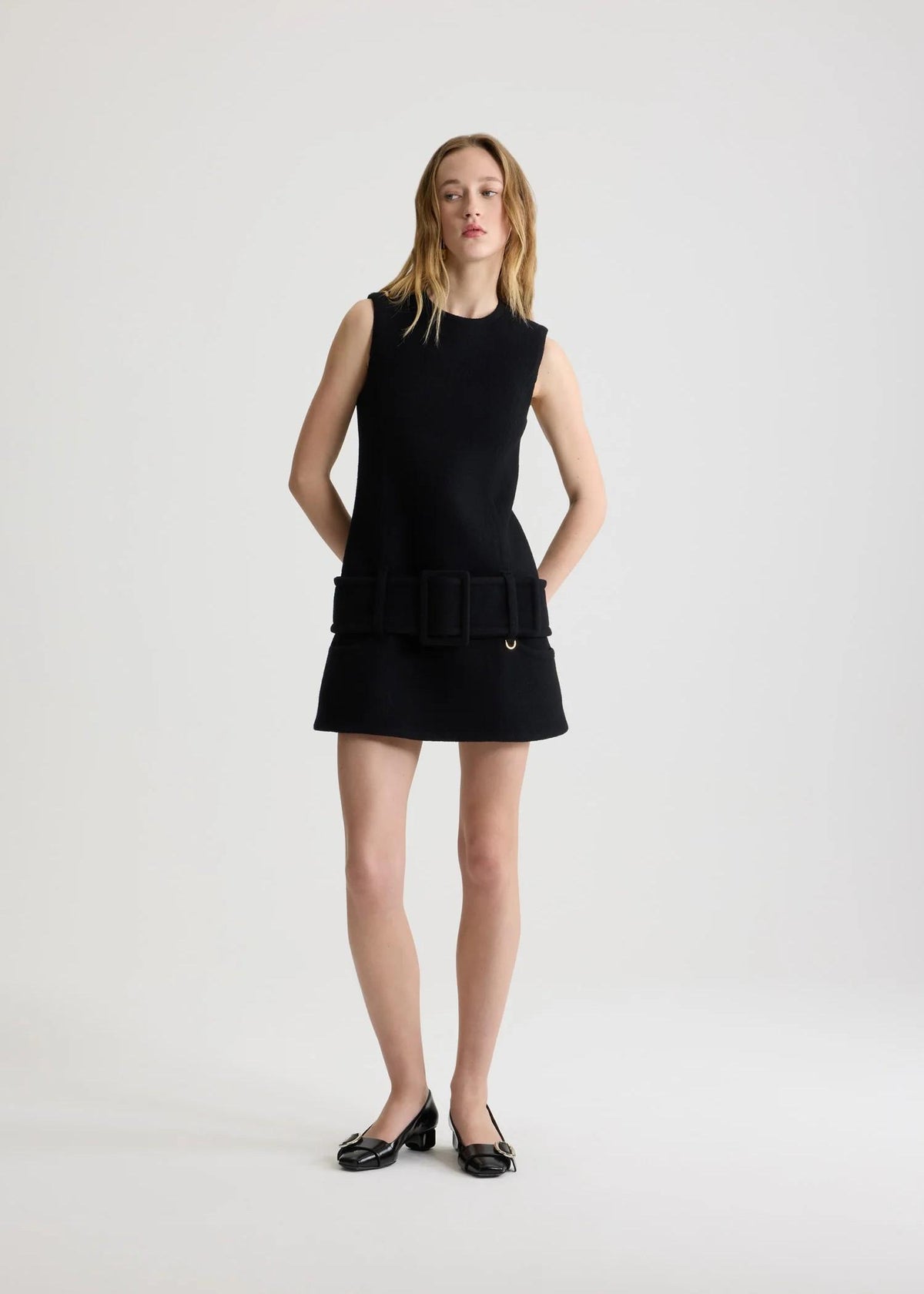 Vestito mini nero con cintura in lana modello smanicato DR2060232999B PATOU