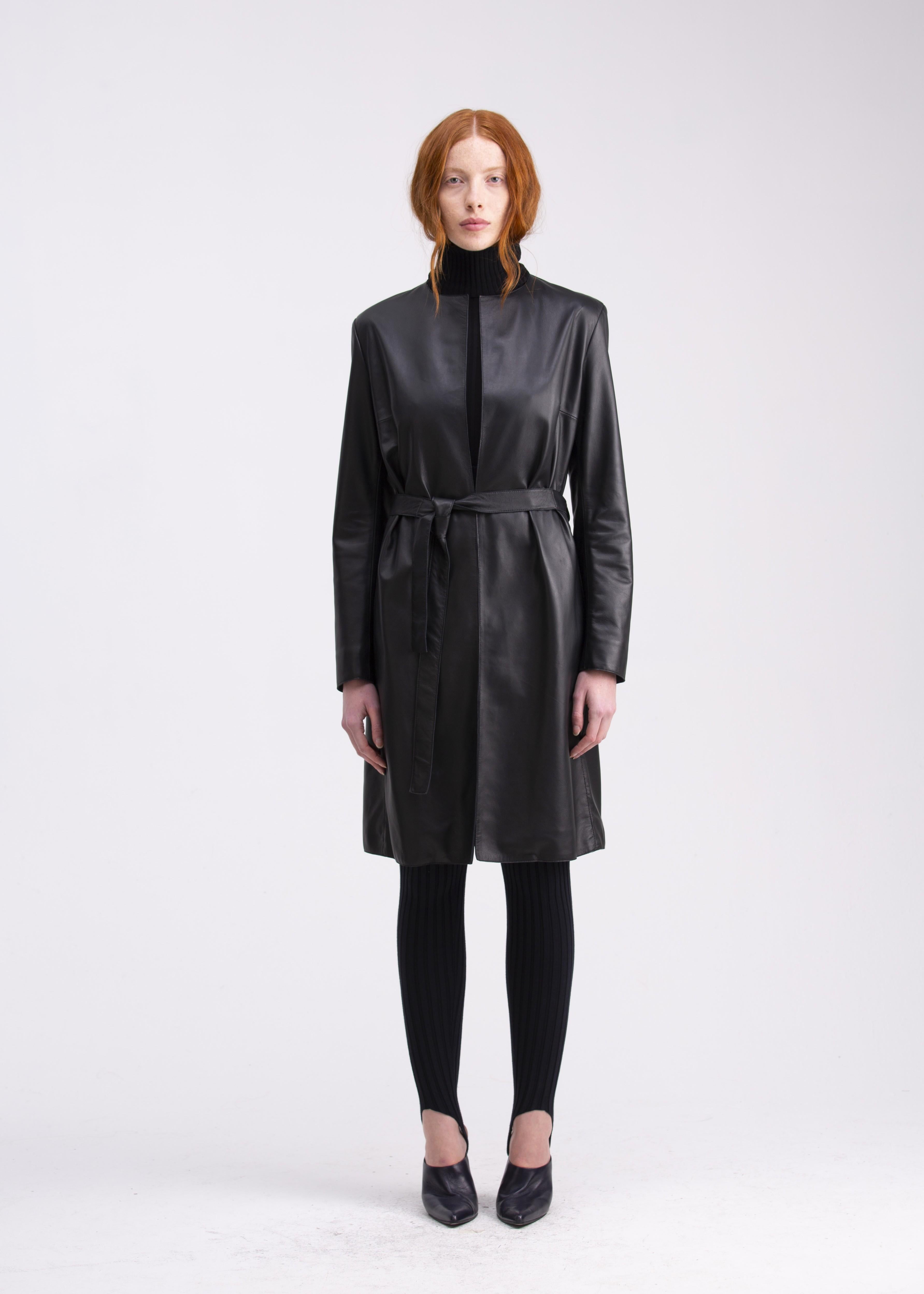 Soprabito nero in nappa con cintura e tasche GC06PELLENERO GENTE