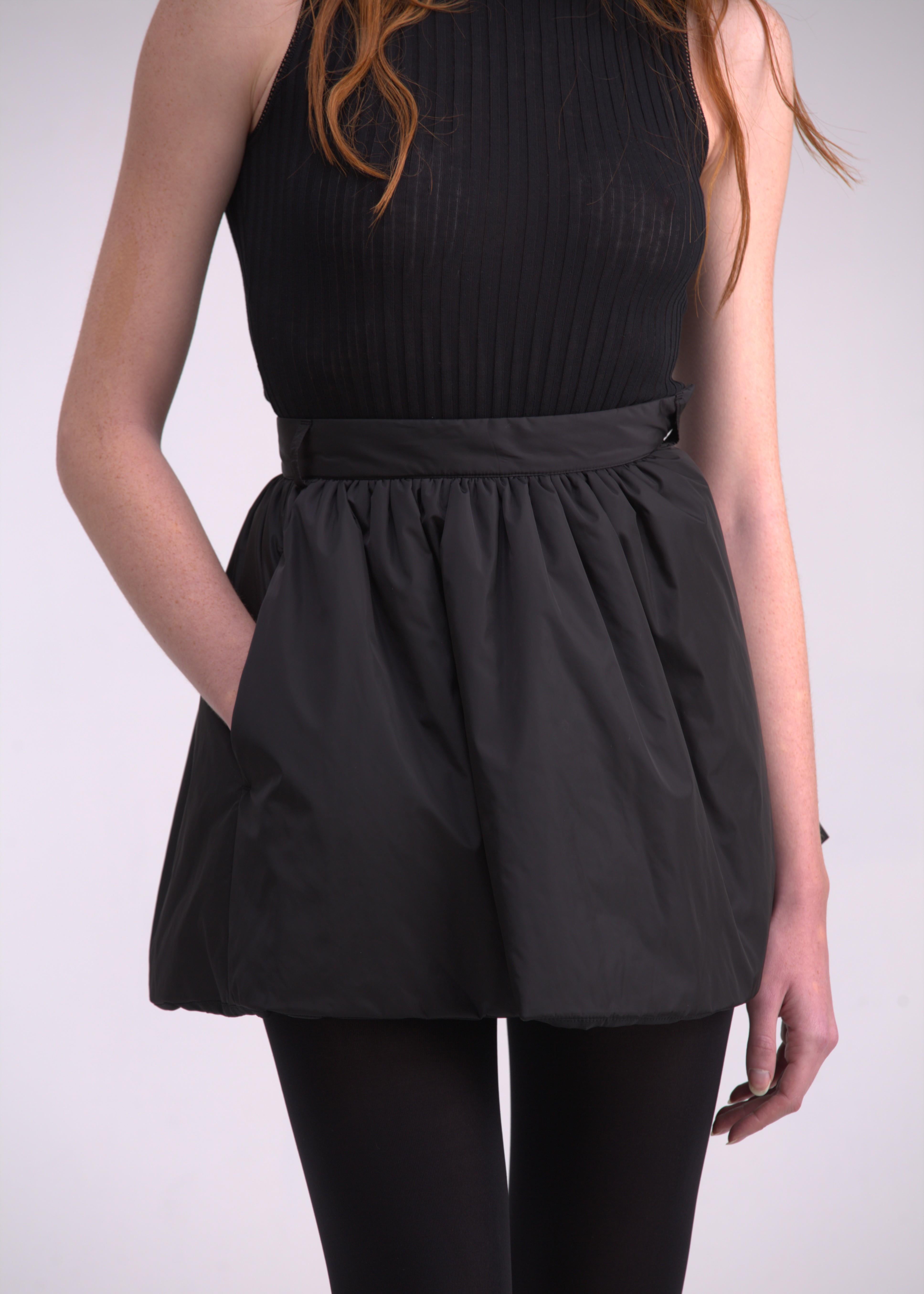 Mini gonna imbottita nera GN04ROA1010999 GENTE