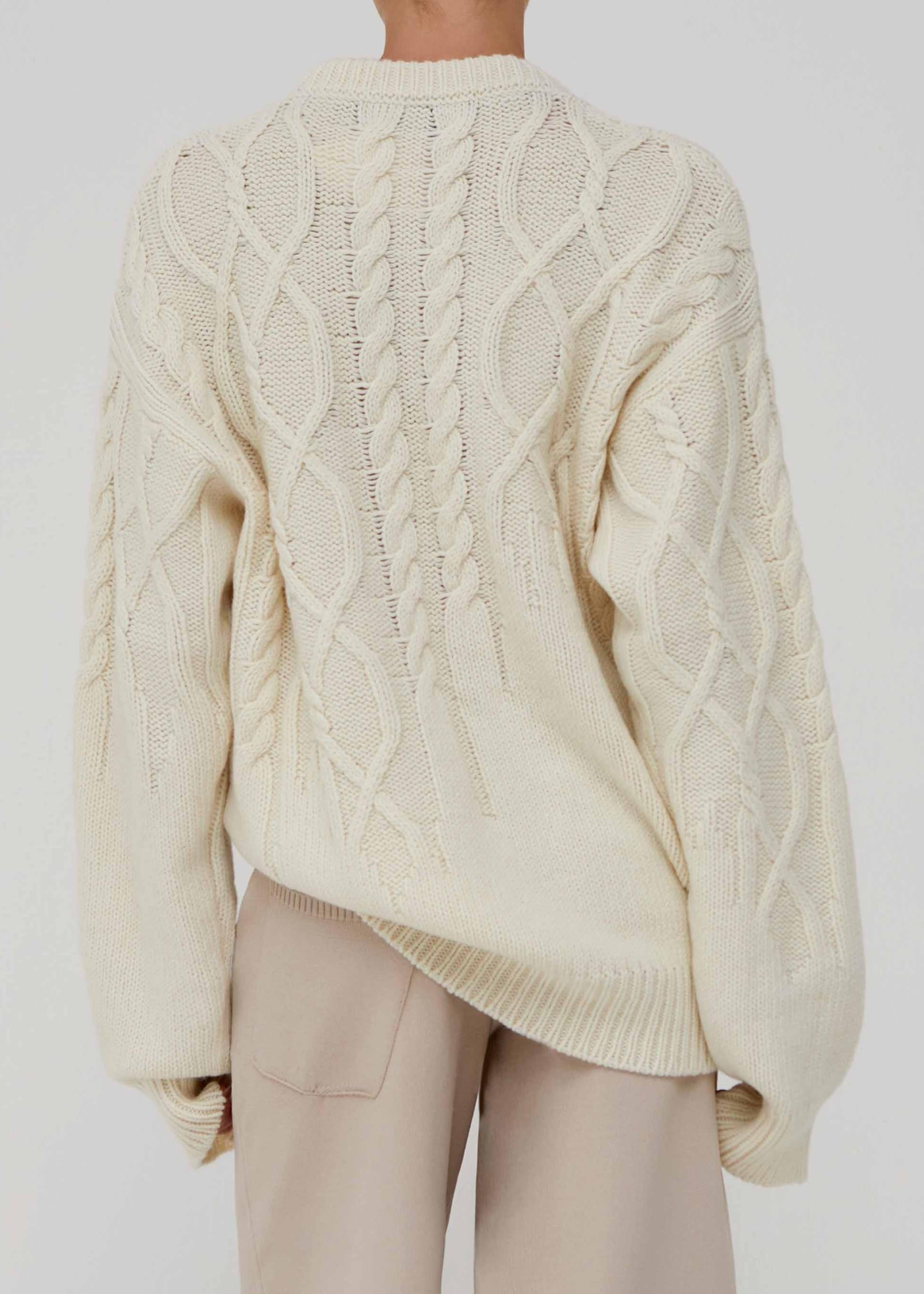 Maglione in lana color crema con motivo a trecce AM25OFF WHITE AMIYA