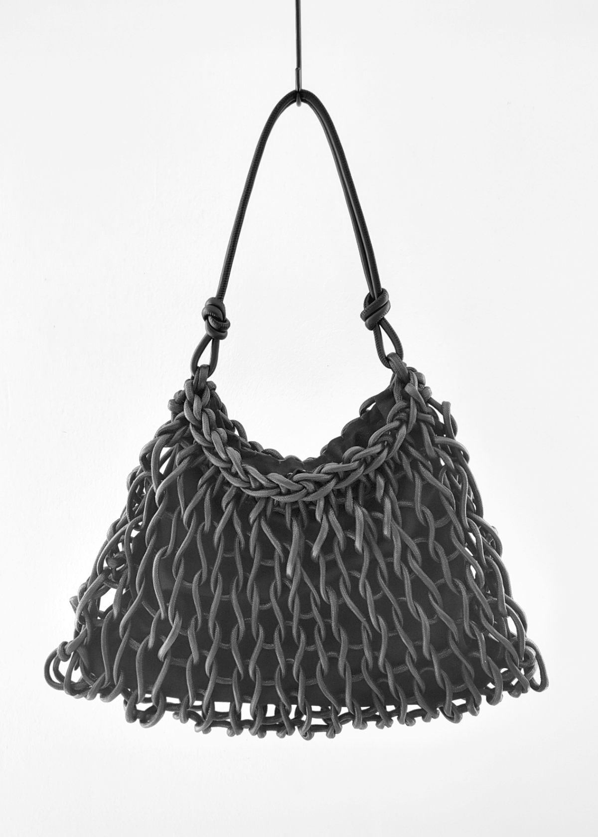 Borsa Vega nera  intrecciata in corda biologica VEGABLACK ALIENINA