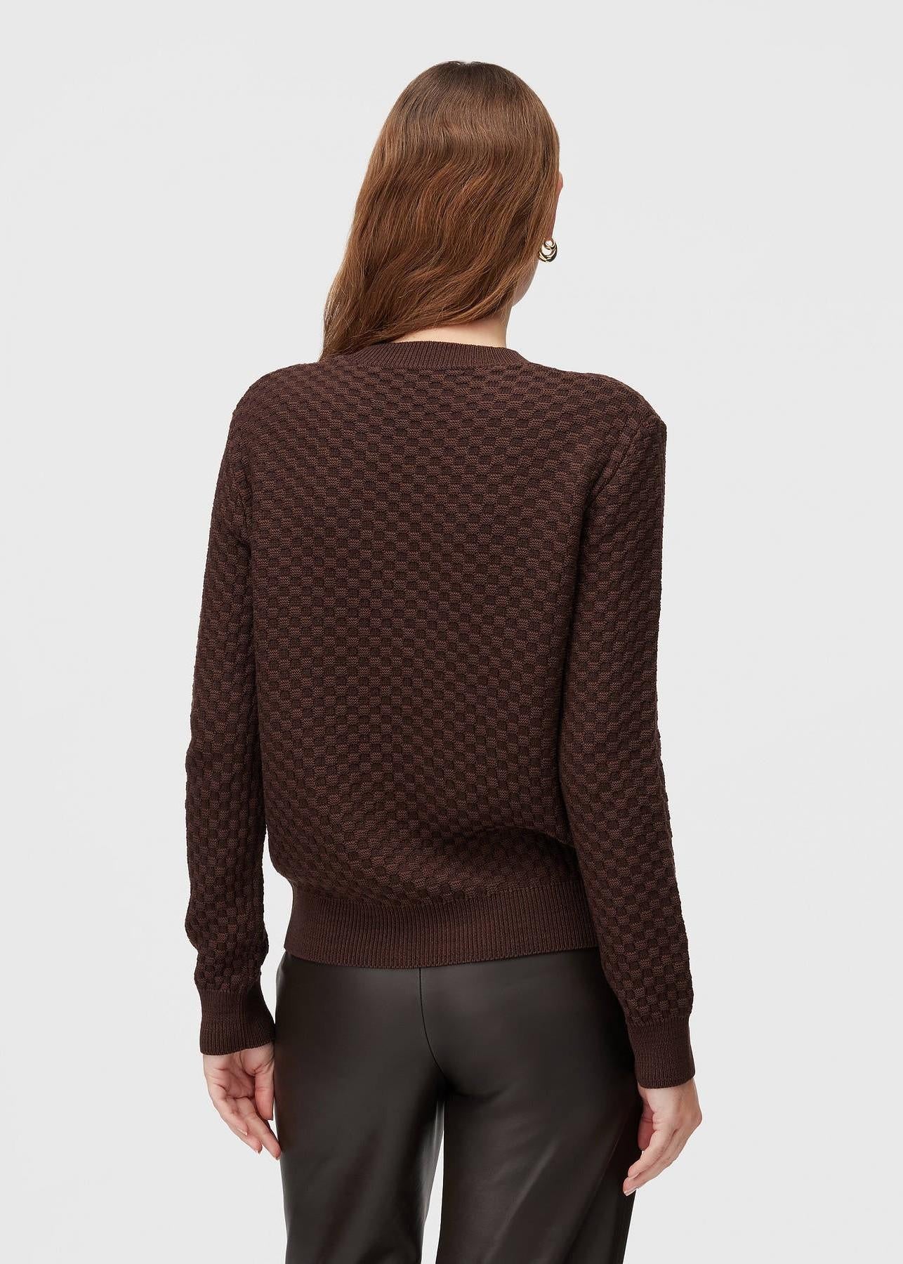 Maglione girocollo in jacuqard con motivo damier in lana e seta color cioccolato 02WKNTO116SJ01CHO052 RETORI