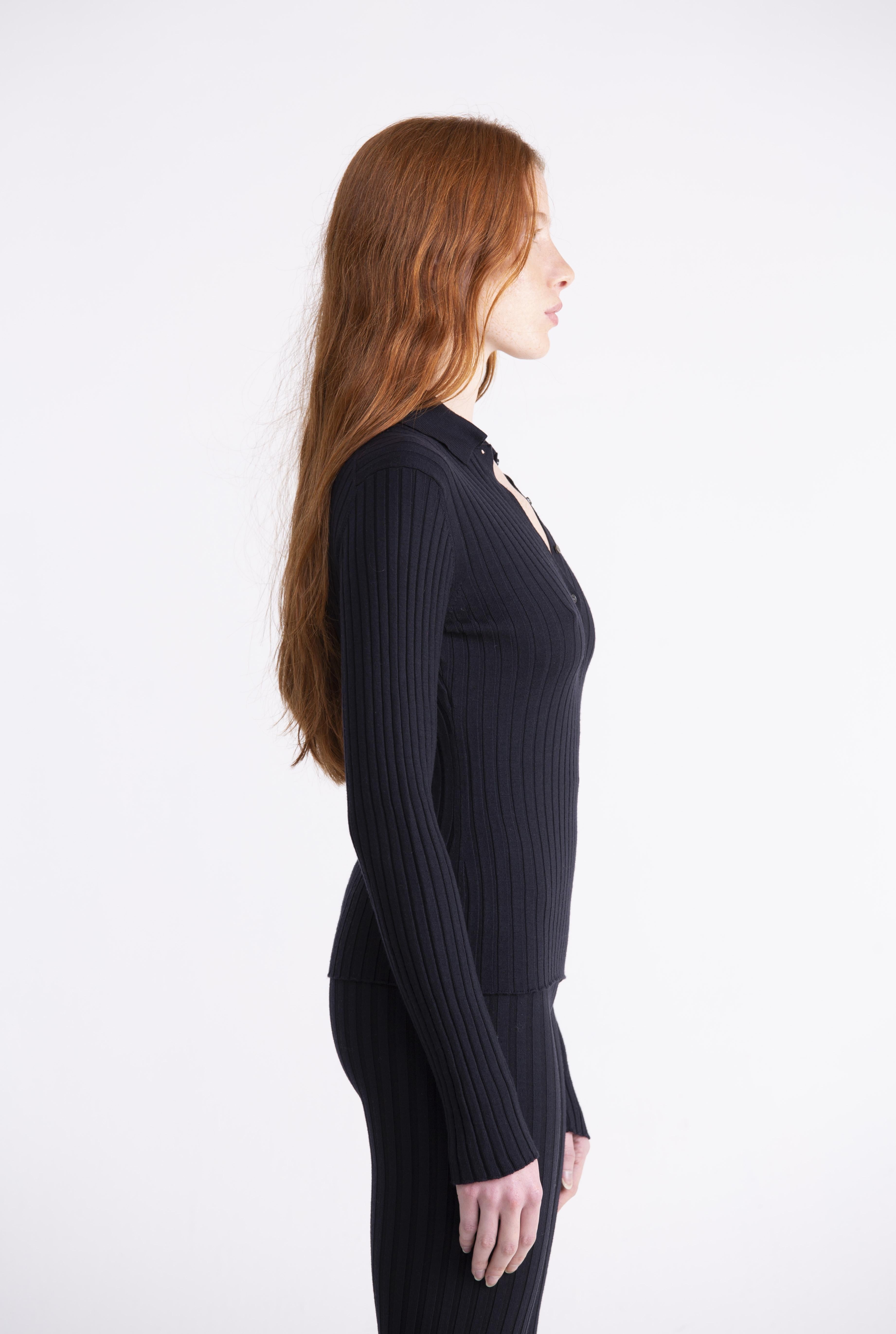 Polo blu a costine con colletto e bottoni 22WGDKH404BLU GENTE