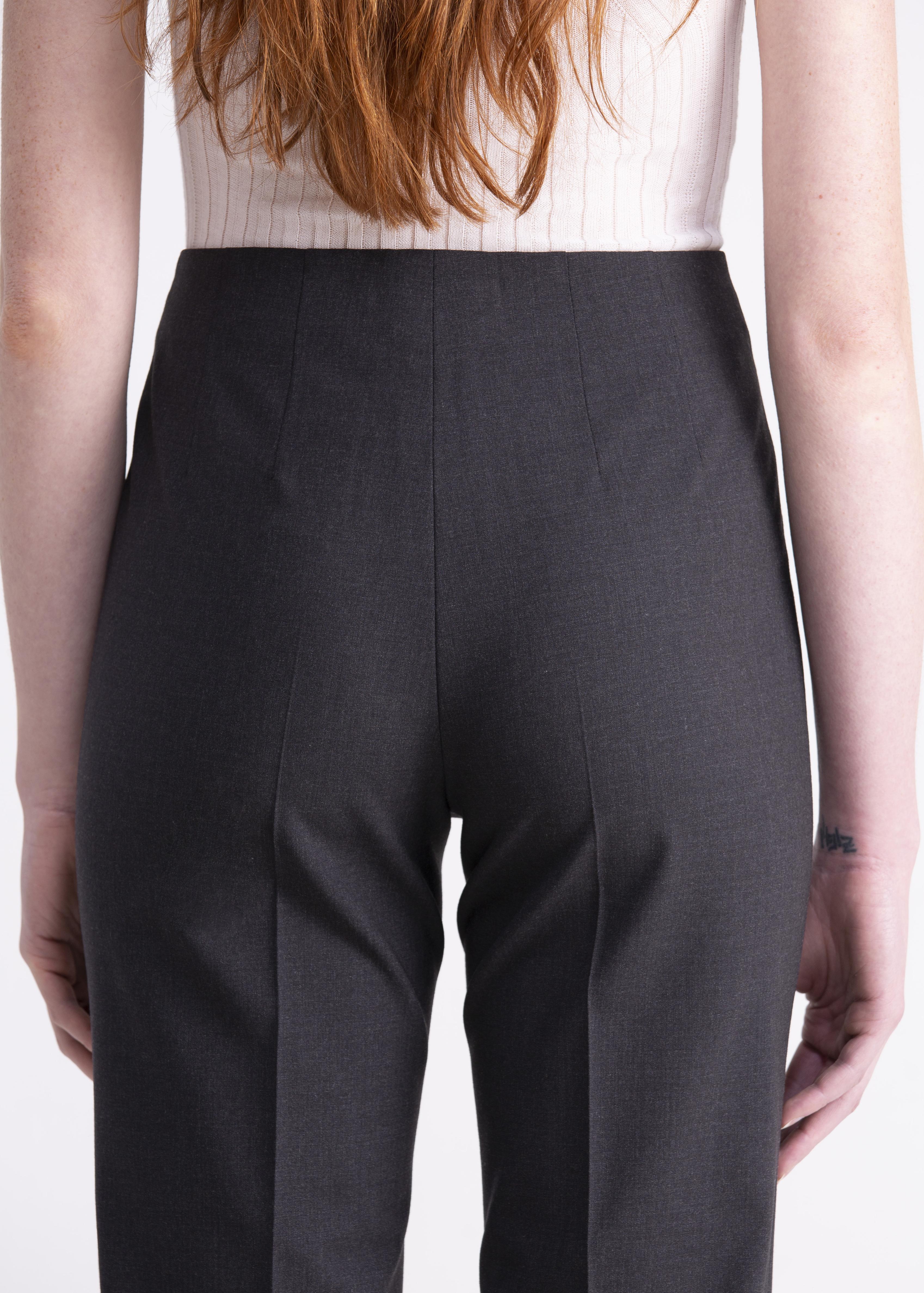 Pantaloni dritti classici grigi PN02ROA1031900 GENTE