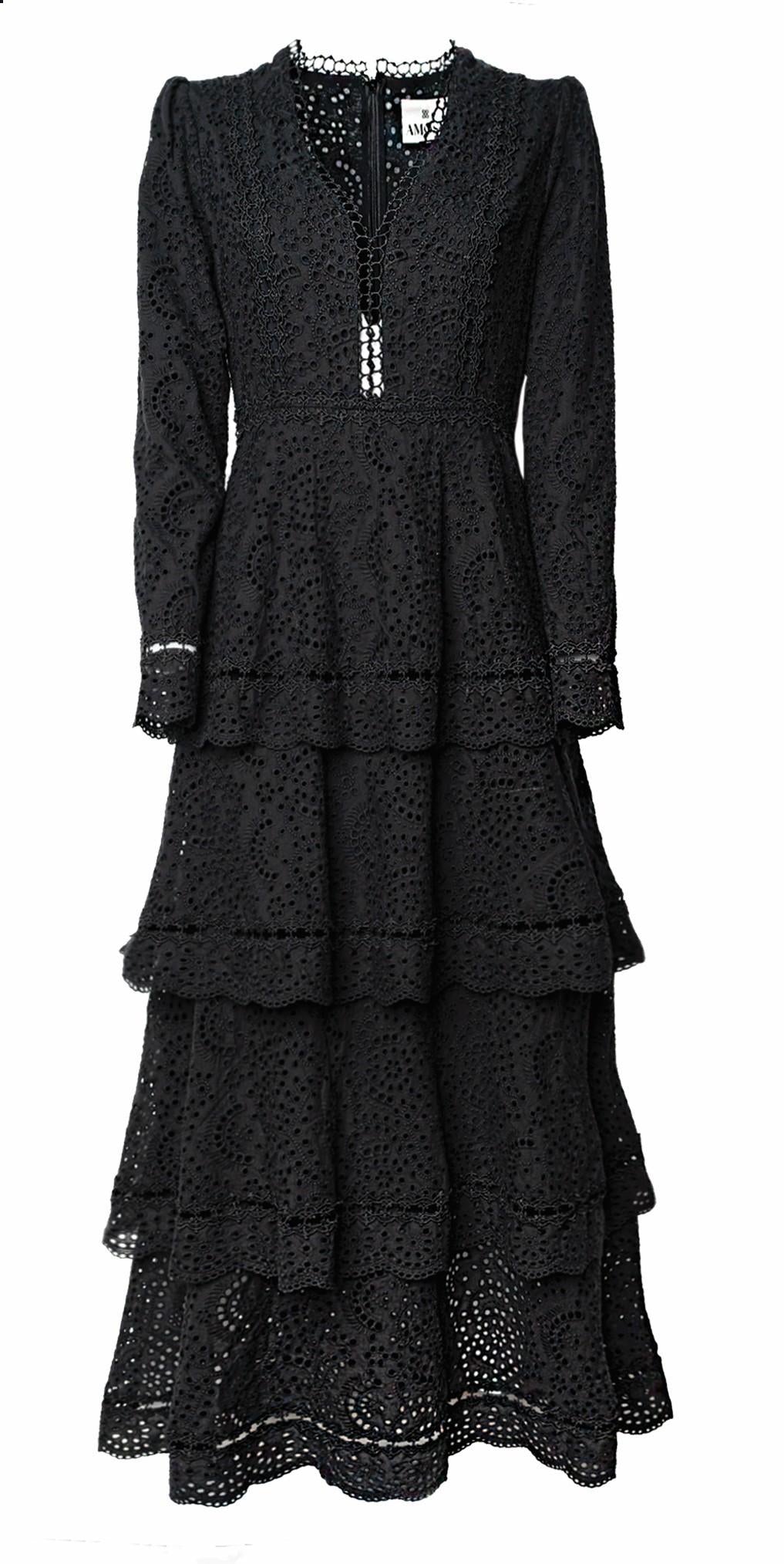 Abito lungo nero in pizzo sangallo con balze A25FWAB08NERO AMOSA