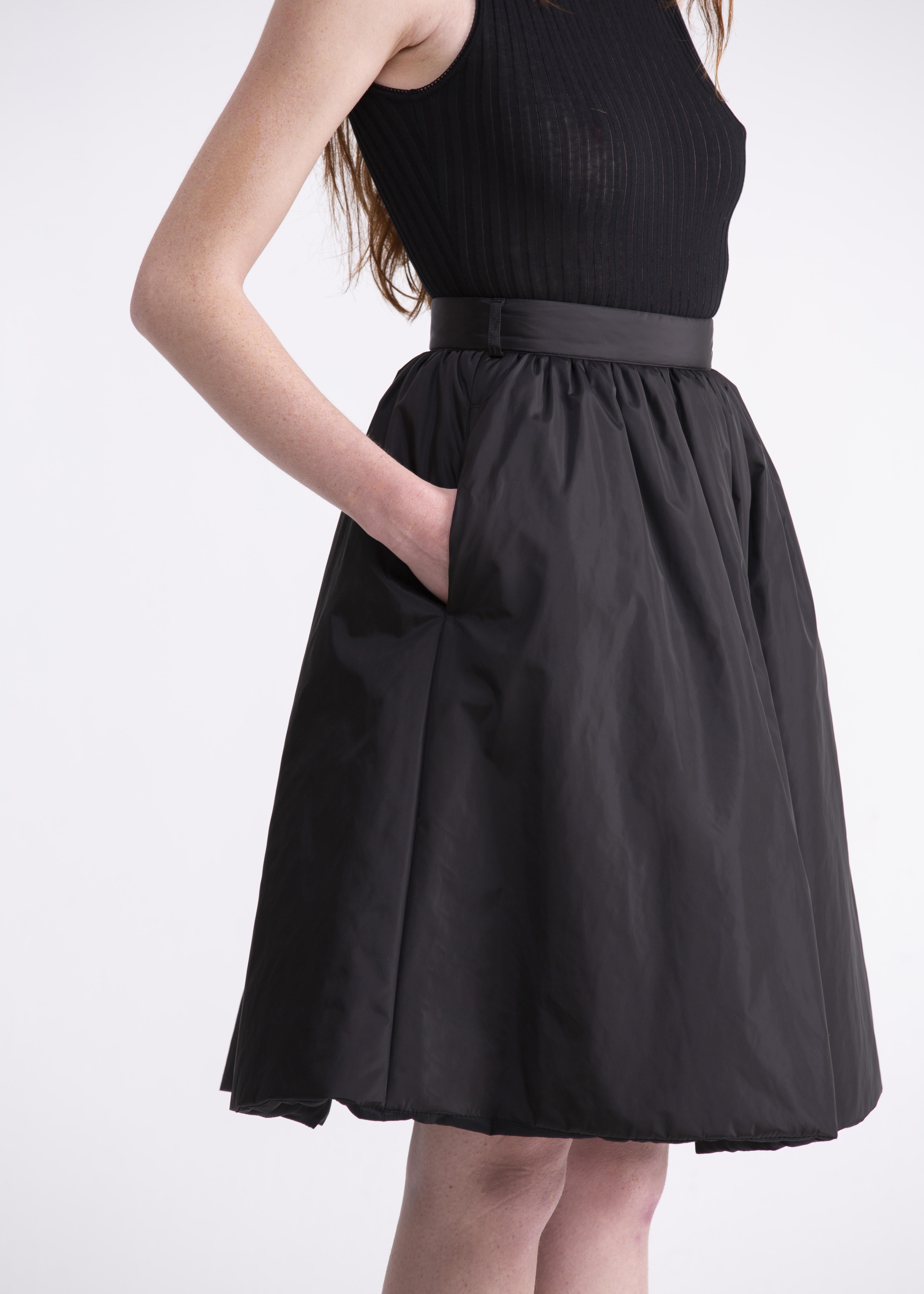 Gonna imbottita a trapezio nera GN03ROA1010999 GENTE