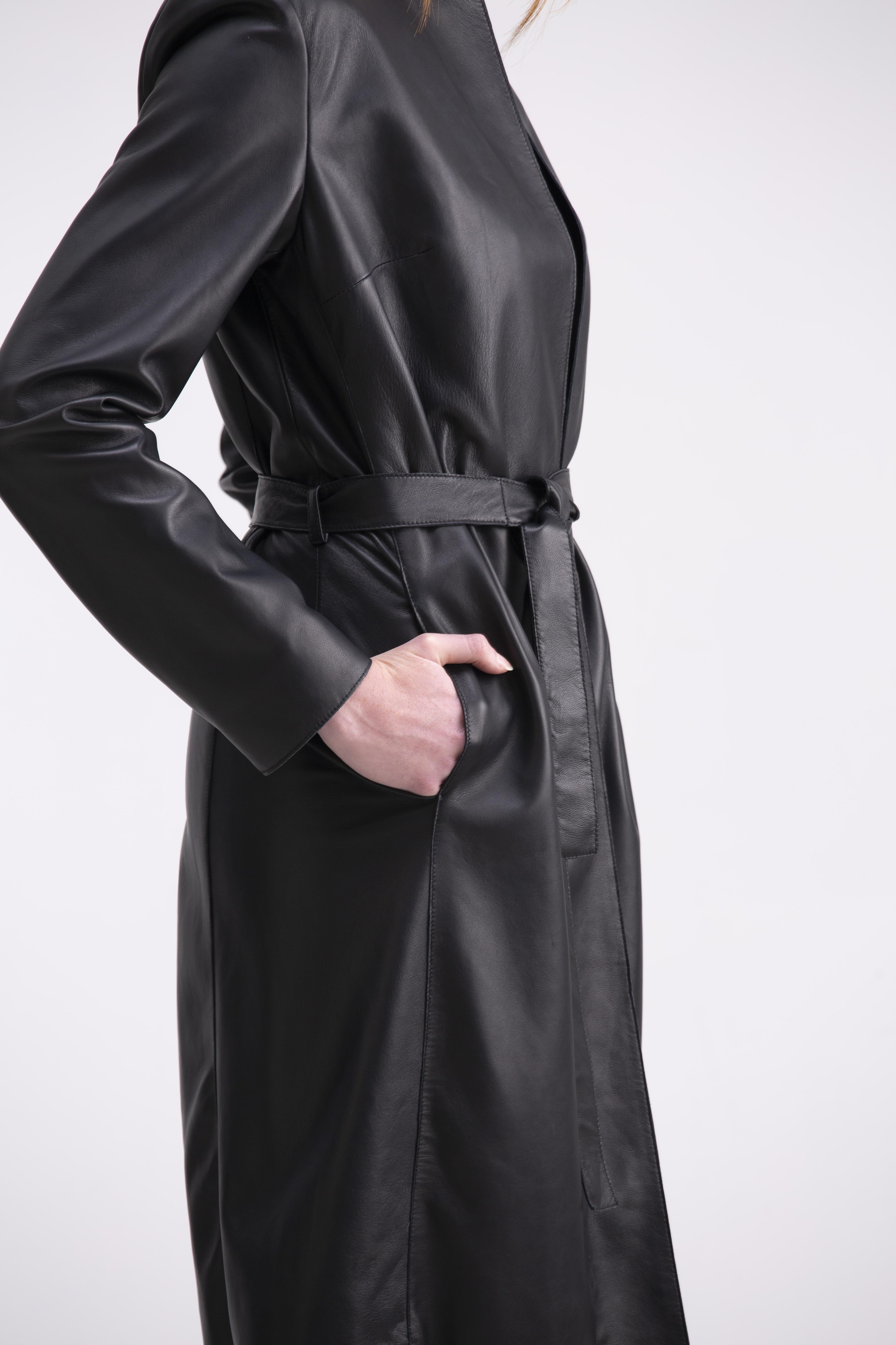 Soprabito nero in nappa con cintura e tasche GC06PELLENERO GENTE