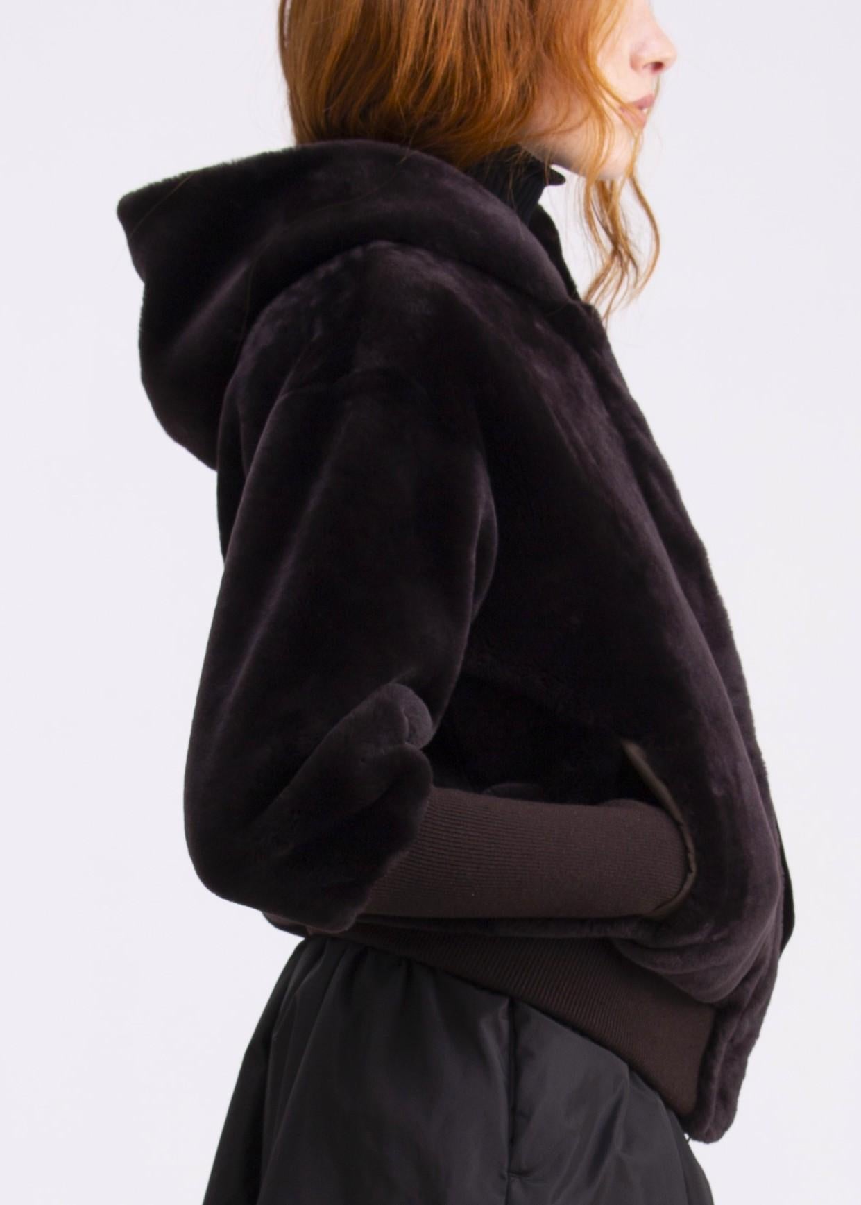 Felpa in shearling color testa di moro con cappuccio e tasche FP01TESTA DI MORO GENTE