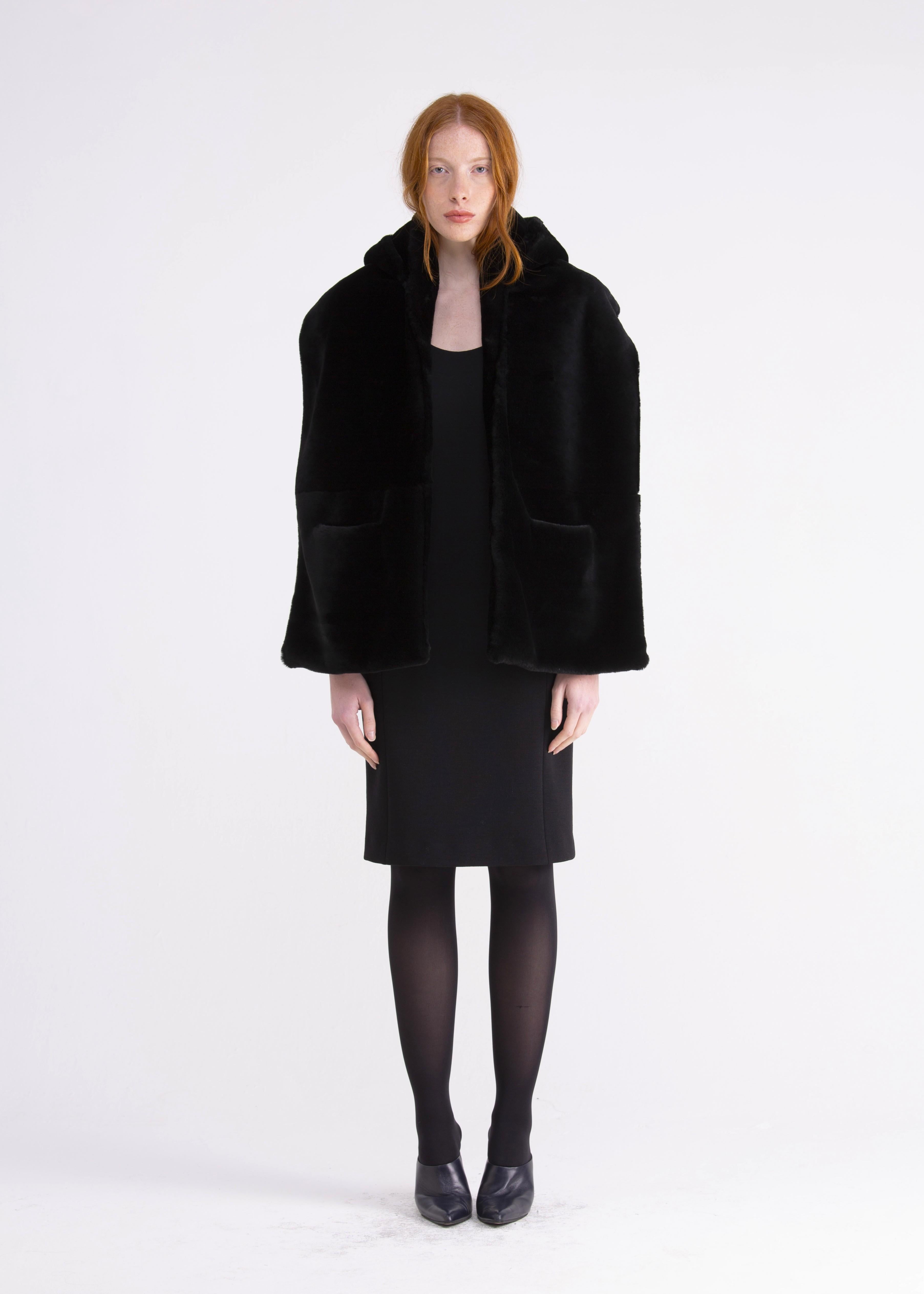 Poncho in Castor Merino nero con cappuccio e tasche SC02NERO GENTE