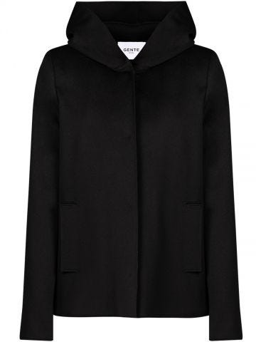 Black short coat
with hood