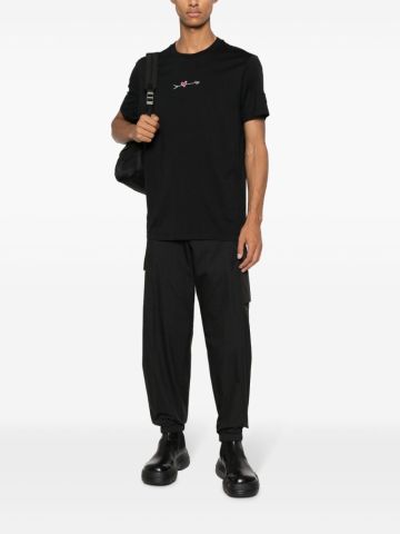 Black cargo-pockets tapered trousers