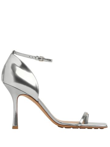 Silver laminated Stretch sandals