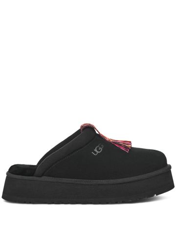 Black Tazzle slippers with platform